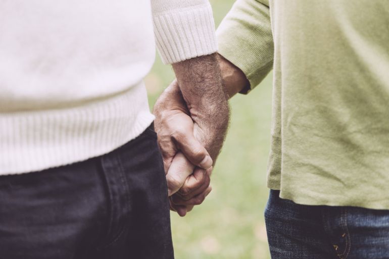 Gobierno y Movilh lanzan recomendaciones para buen trato a personas mayores LGBTIQA+