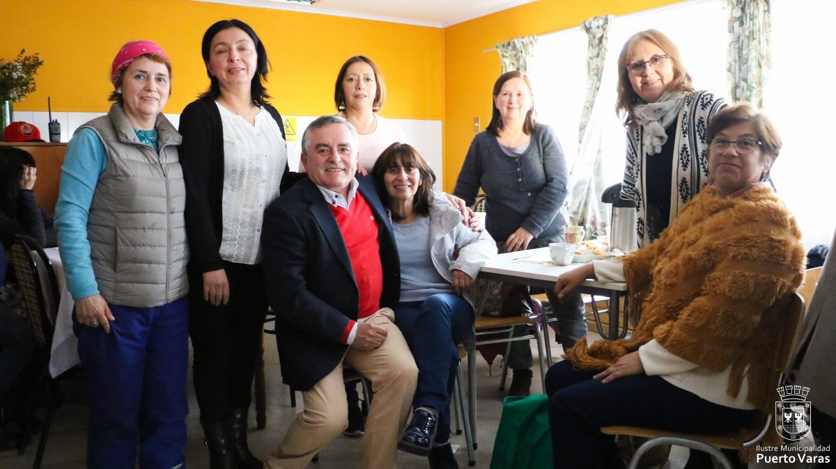 Diario Puerto Varas Mateada Cultural Ensenada: Rescatando Historias Locales
