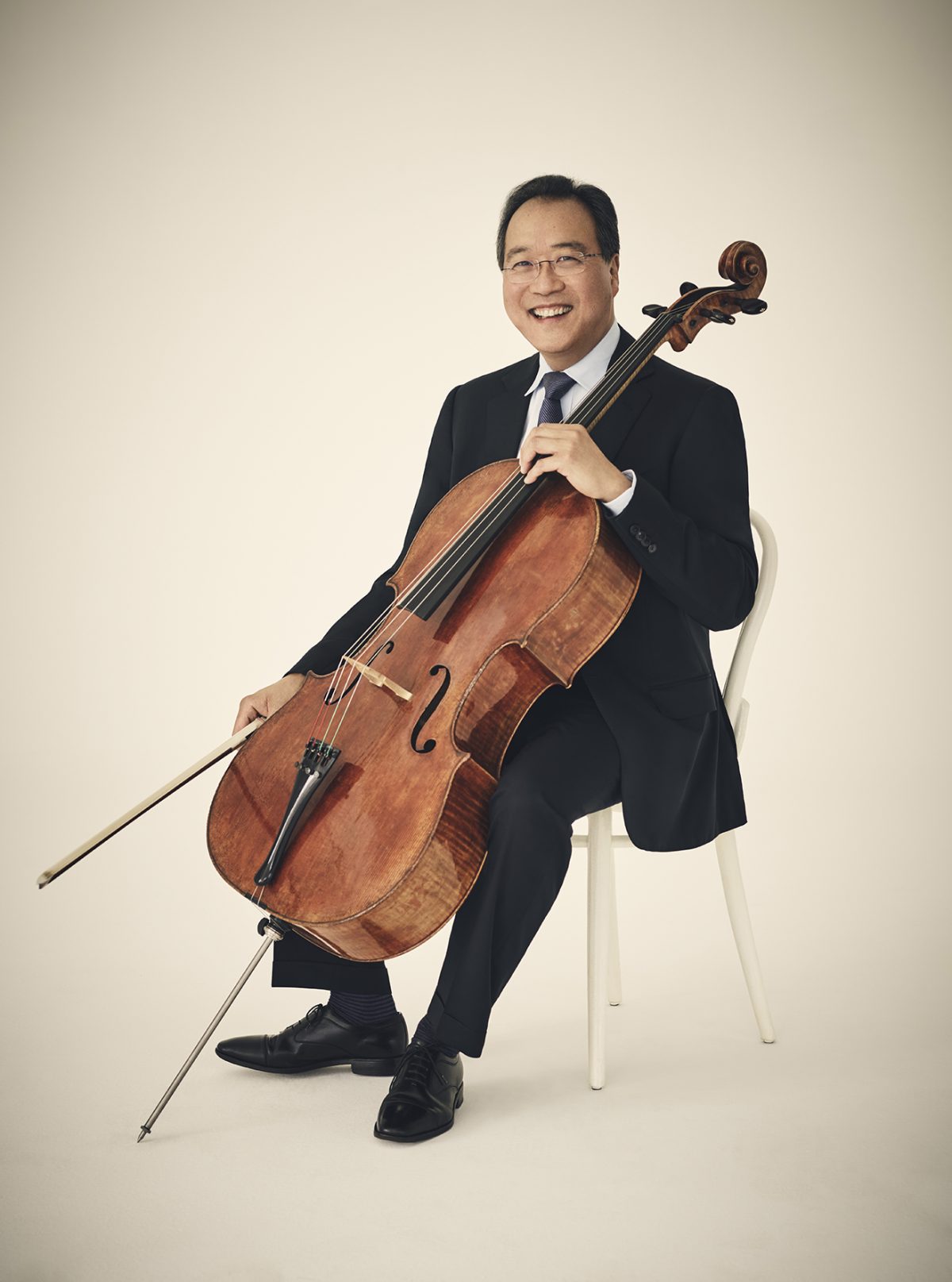 Yo-Yo Ma by Jason Bell - Teatro del Lago - Diario Puerto Varas