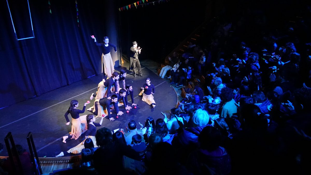 Teatro del Lago presenta la historia del circo en una sola función - Diario Puerto Varas