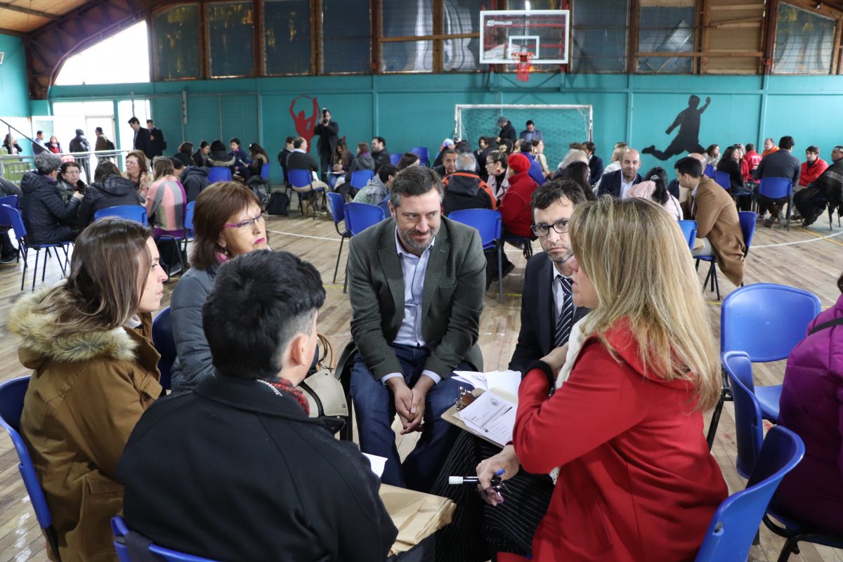 Puertovarinos participaron en diálogo ciudadano - Diario Puerto Varas
