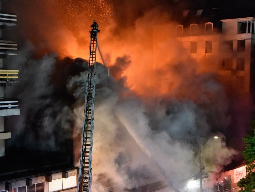 Aprueban proyecto de ley que establece como delito el maltrato a Bomberos - Diario Puerto Varas