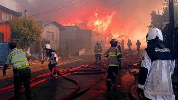 imagen de www.telesurtv.net - Castro solicita al Presidente aumentar subsidio para afectados en mega incendio