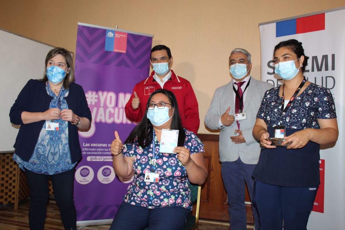 Supervisan vacunación con cuarta dosis para personal de la salud