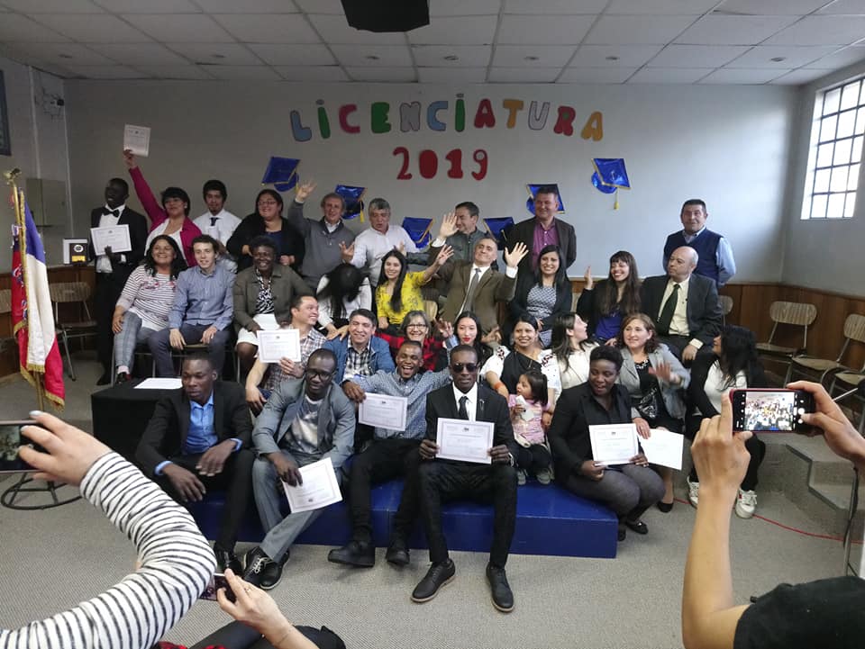 Centros de educación para jóvenes y adultos abren postulaciones