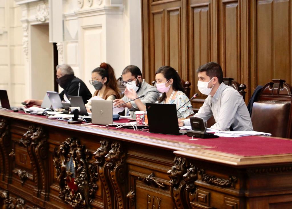 Derecho a la propiedad vuelve al debate constituyente