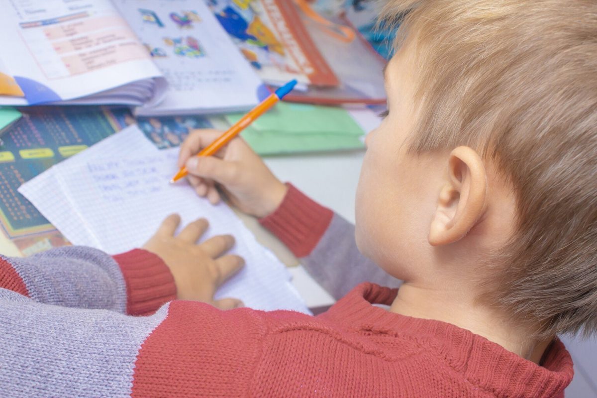 Unesco entrega resultados de prueba de escritura regional