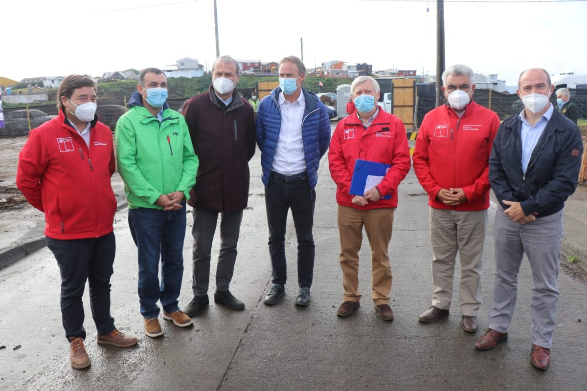 Comienza reconstrucción de viviendas afectadas por mega incendio de Castro