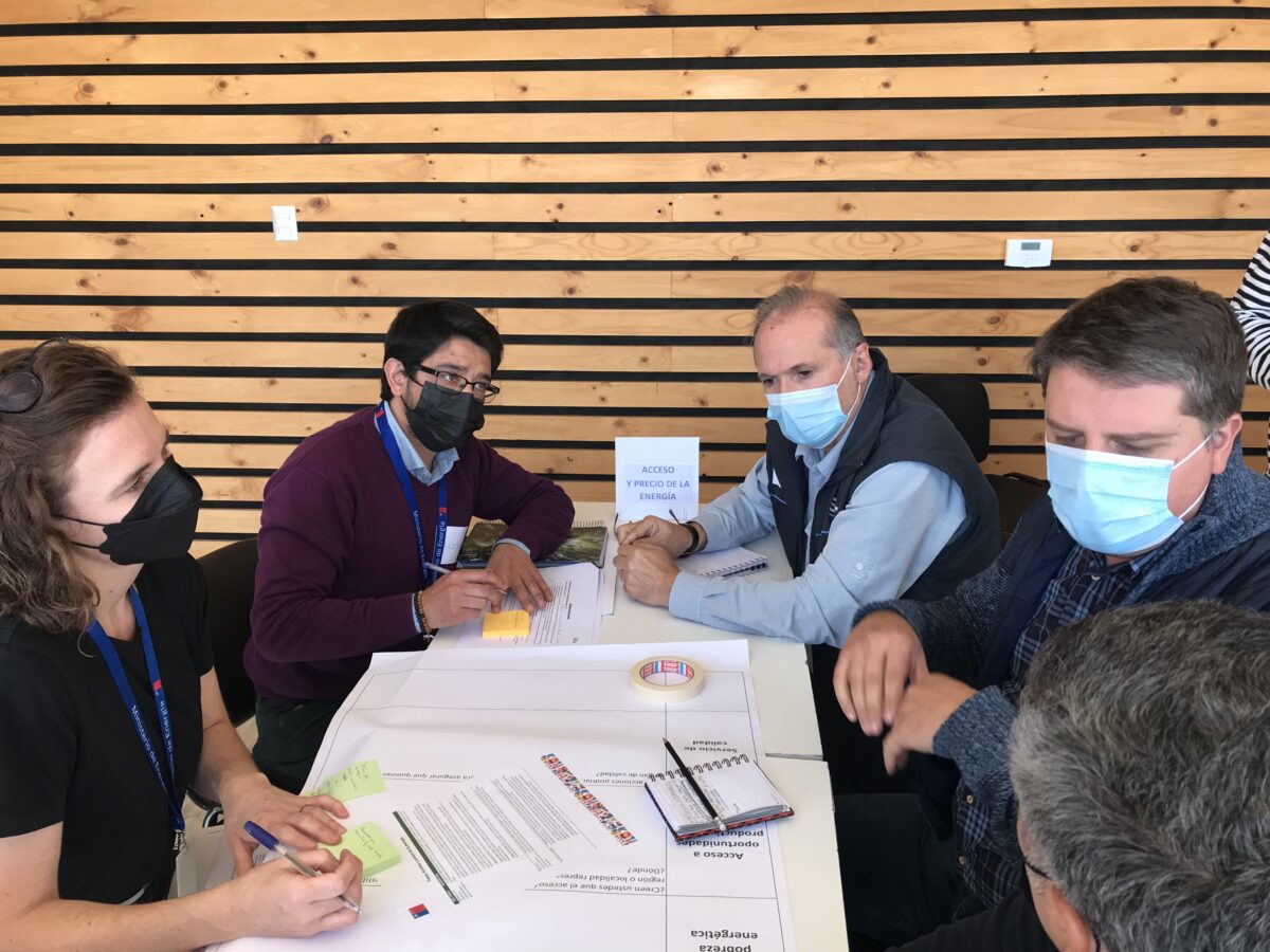 Ministro encabeza encuentro en Chiloé para Agenda de Energía