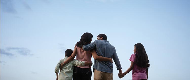 ONG Coincide insta a ser familia de acogida