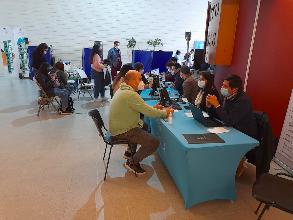 Estudiantes de educación superior apoyan en operación renta