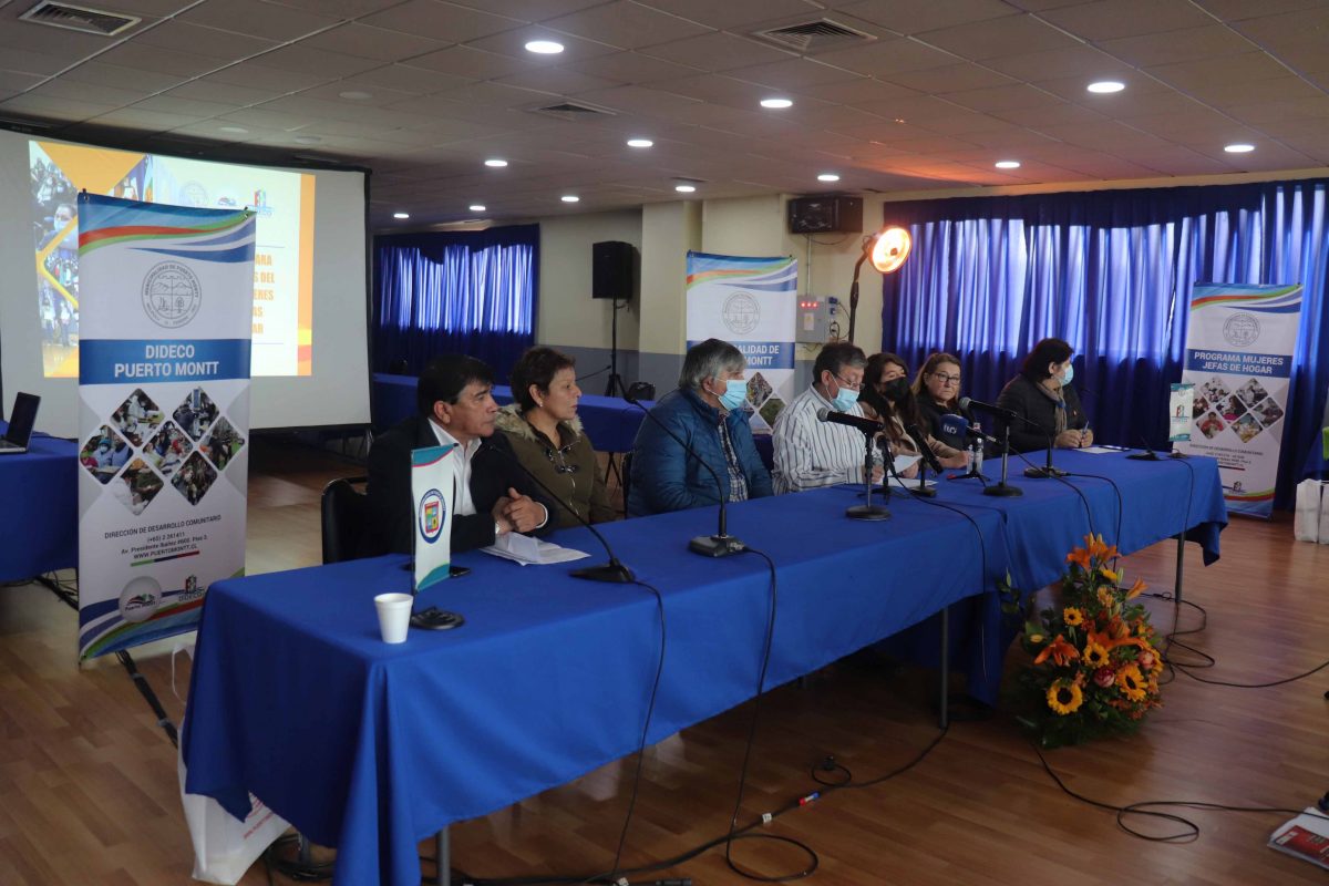 Puerto Montt otorga ayuda social a mujeres emprendedoras