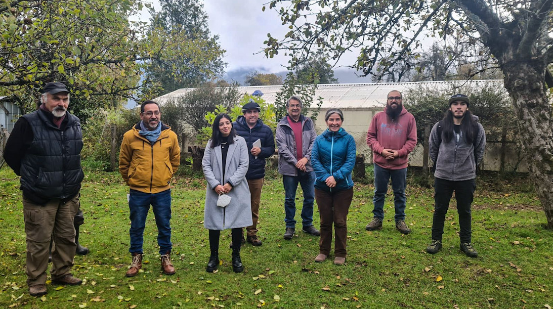 Delegada presidencial visita Cochamó para reunirse con organizaciones sociales