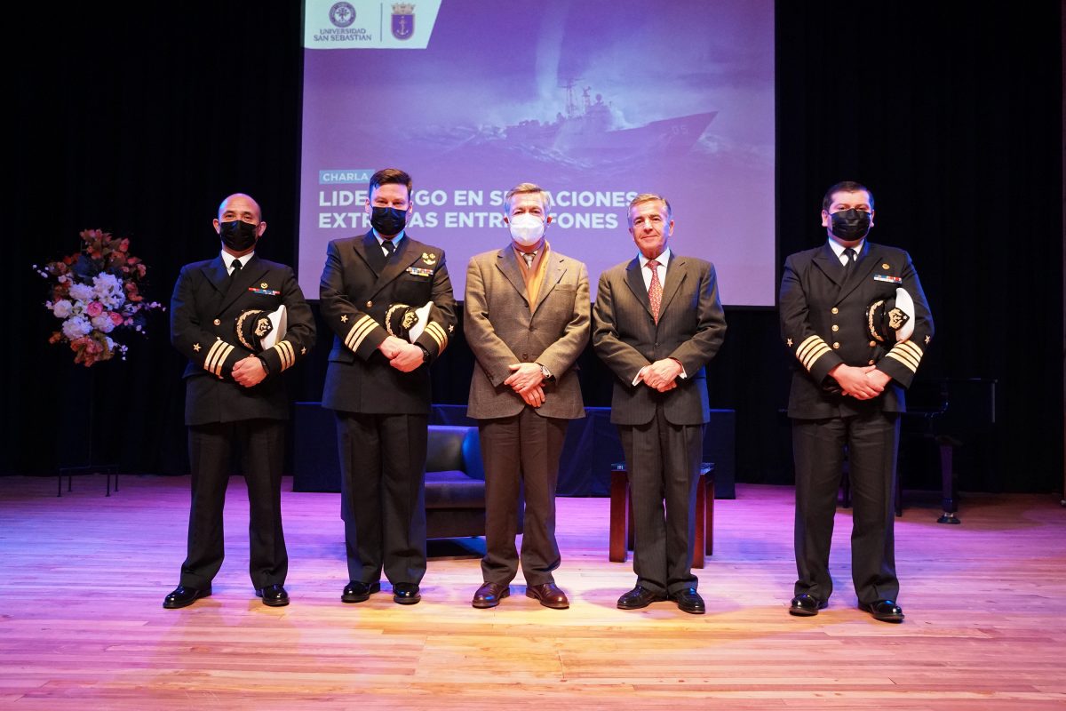 USS rememora encuentro del Buque Escuela Esmeralda con tifón en 1997