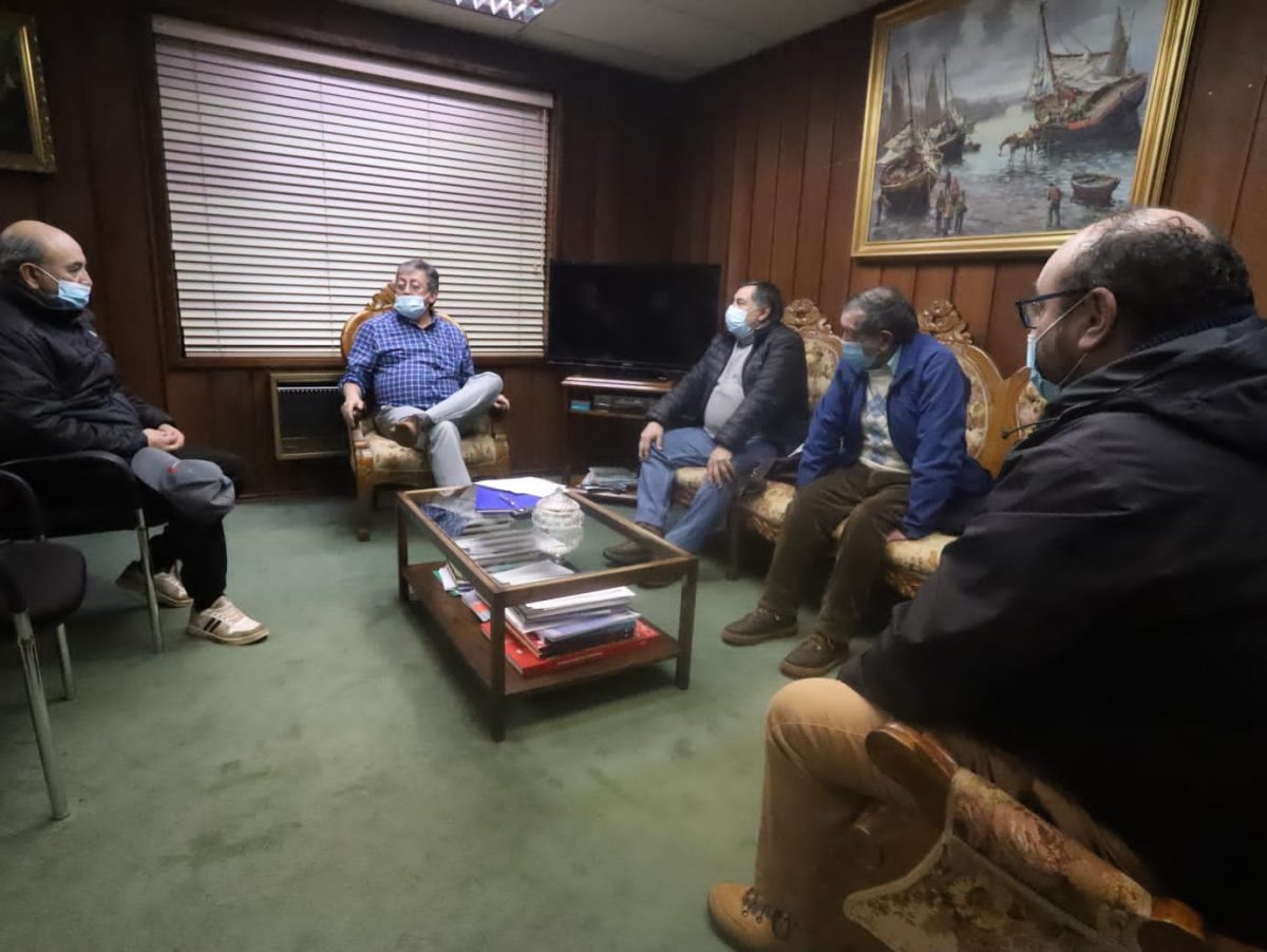 Puerto Montt promete a Asofútbol comodato para cancha