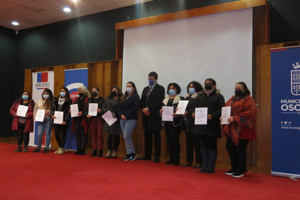 Talleres buscan potenciar y fortalecer ideas de emprendedoras locales