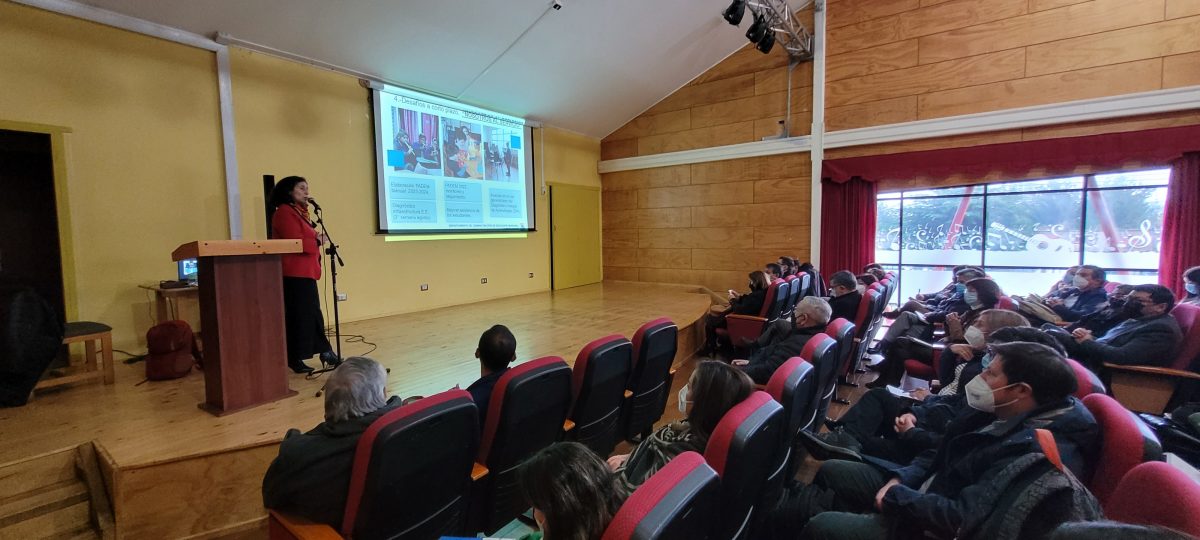 Directores de establecimientos municipales se reúnen con nueva jefa Daem