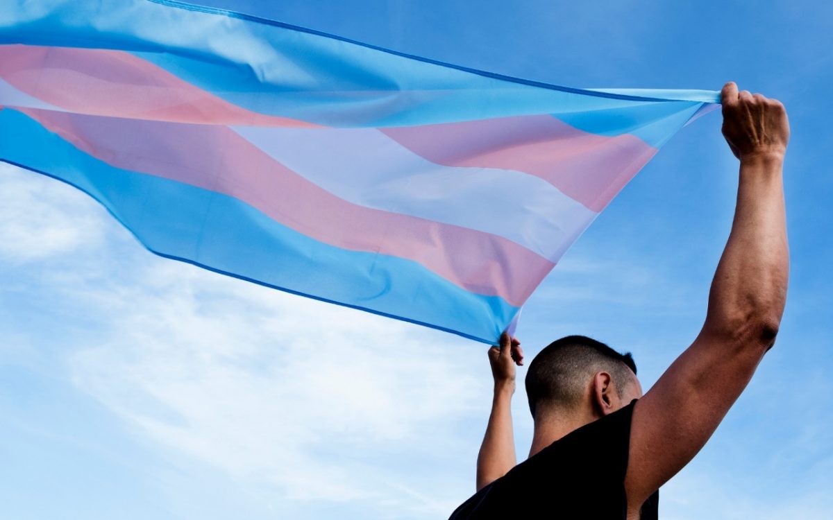 Ministerio de Salud regula prestaciones Fonasa para cambio corporal de personas trans