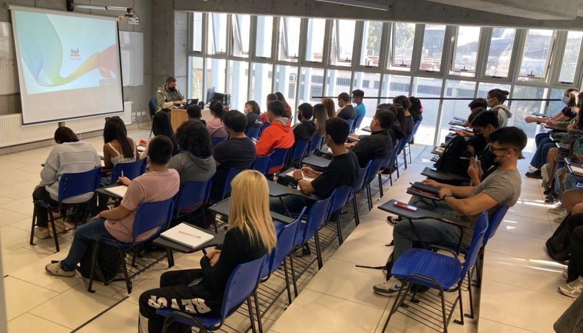 Carta: La balanza educacional no está equilibrada