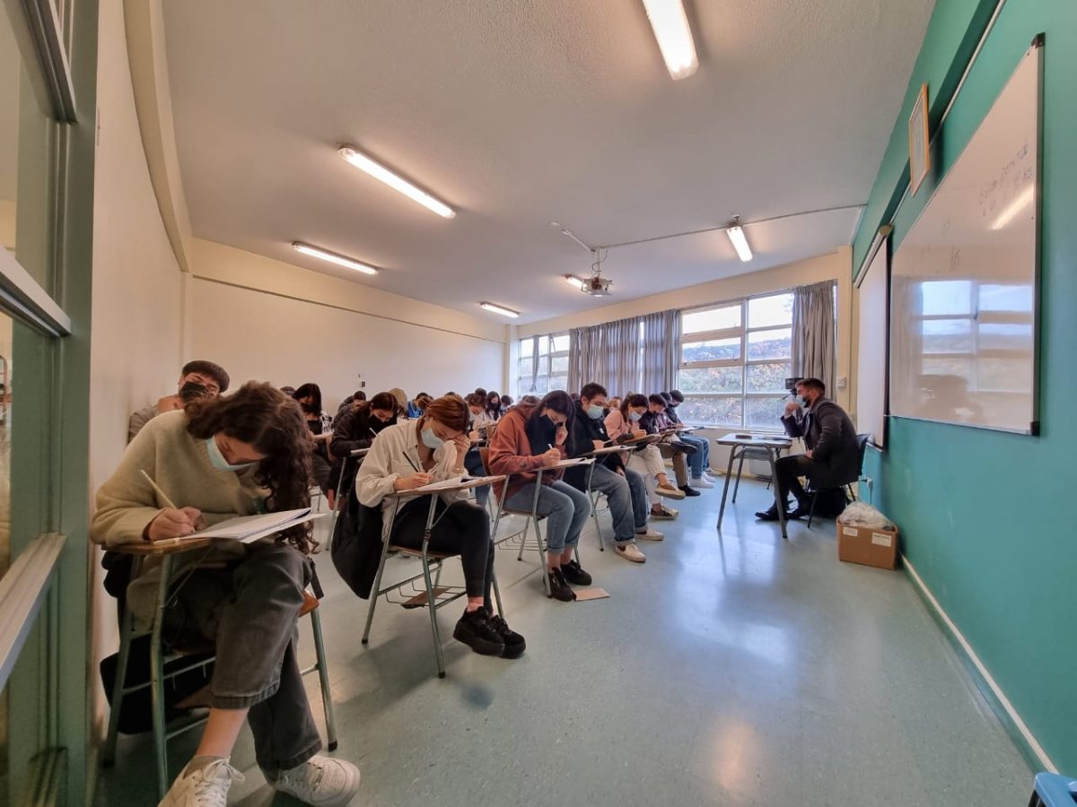Universidad realiza ensayo de la prueba PAES