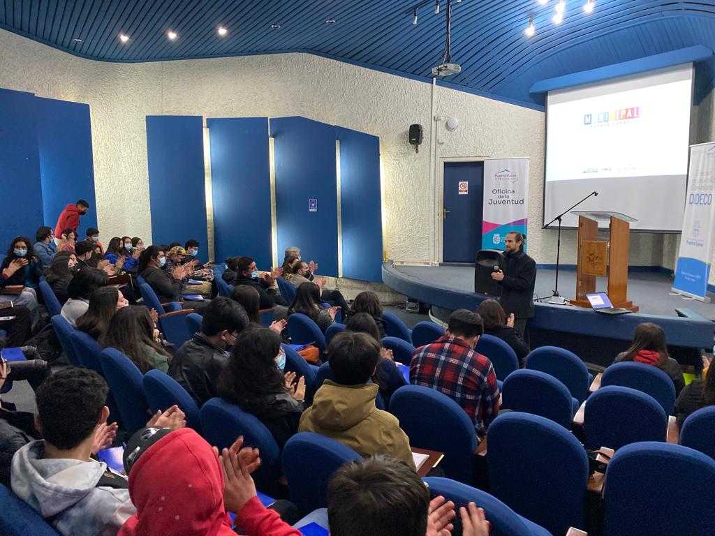 Lanzan primer preuniversitario municipal de Puerto Varas
