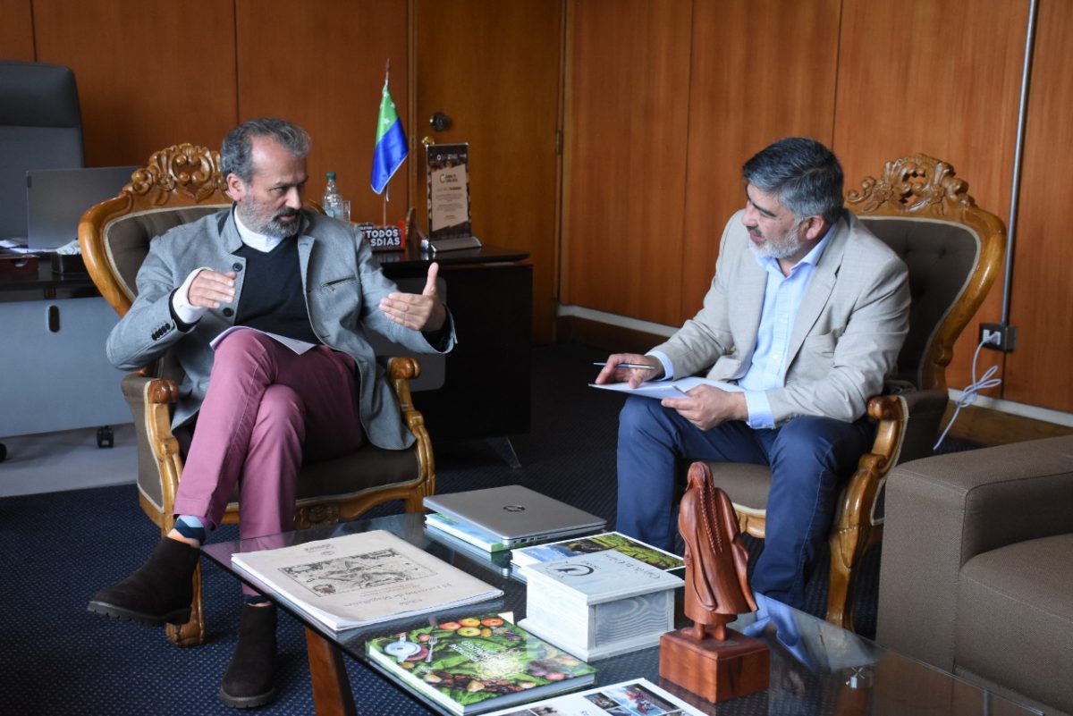 Gobierno Regional inicia trabajo estratégico con Vialidad