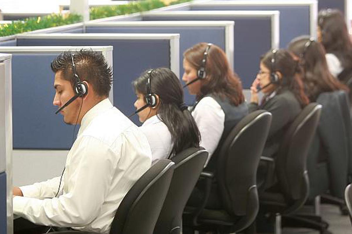 imagen de pandoramarketing.net - El 65% de las personas que estudian y trabajan no ejerce su futura carrera