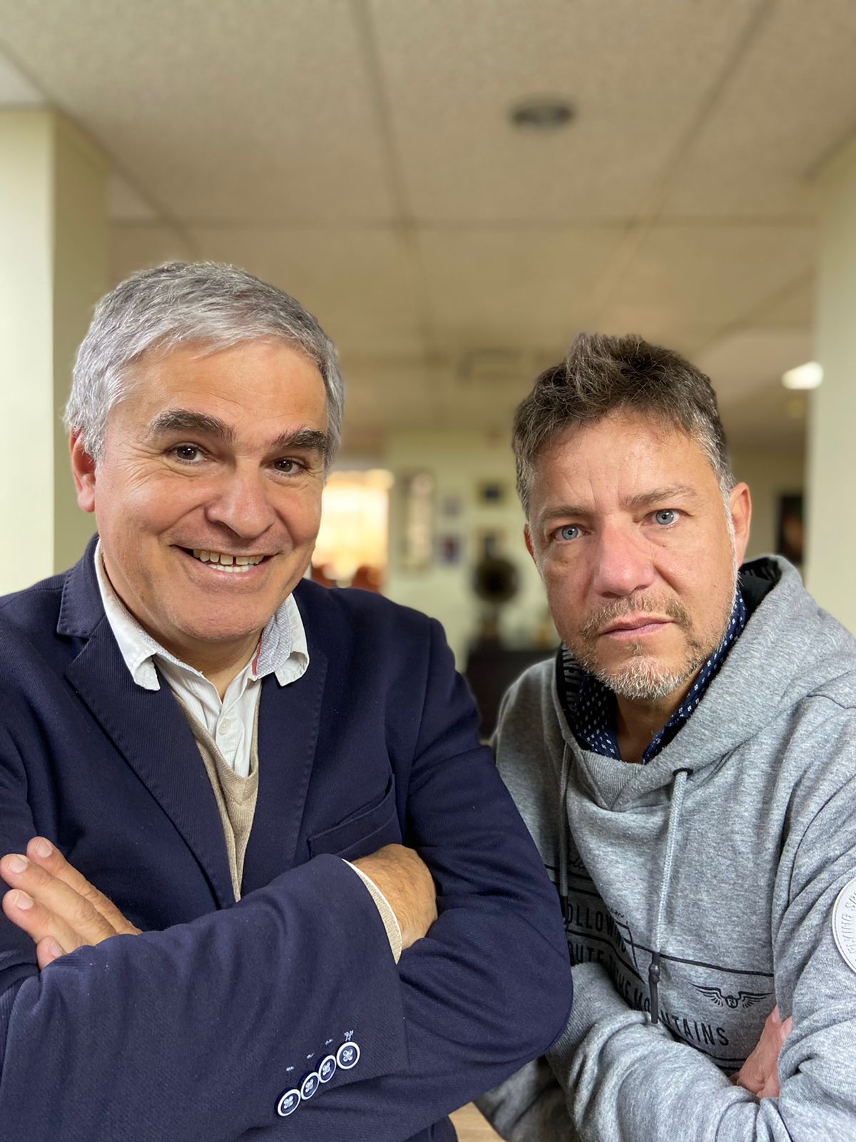 Nicolás Larraín y Pablo Zúñiga presentan doble stand up Rize en Puerto Varas