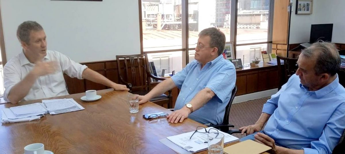 Destacan propuesta de tren para conectar Puerto Montt con Alerce