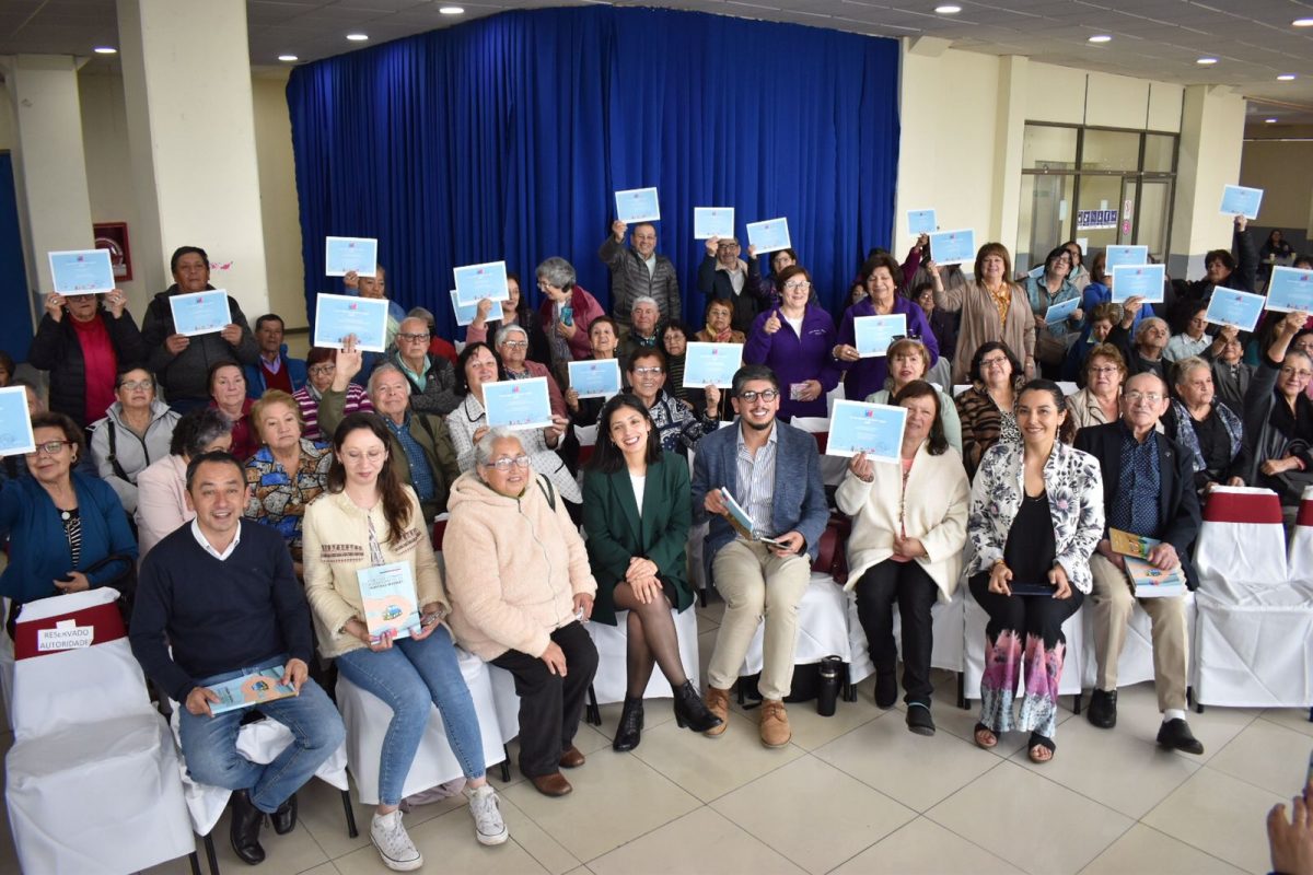 Cierran mes de las personas mayores