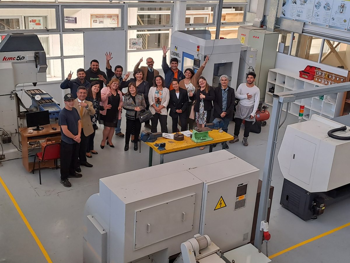 Jóvenes se suman a programa Técnicos del Futuro