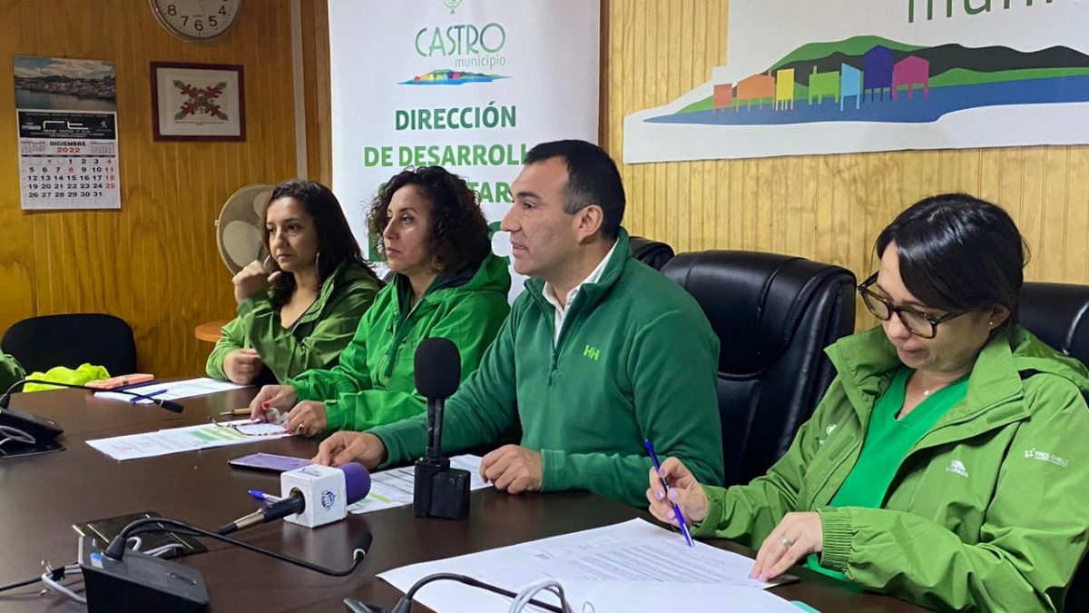 Castro anuncia postulaciones para feria y festival costumbrista