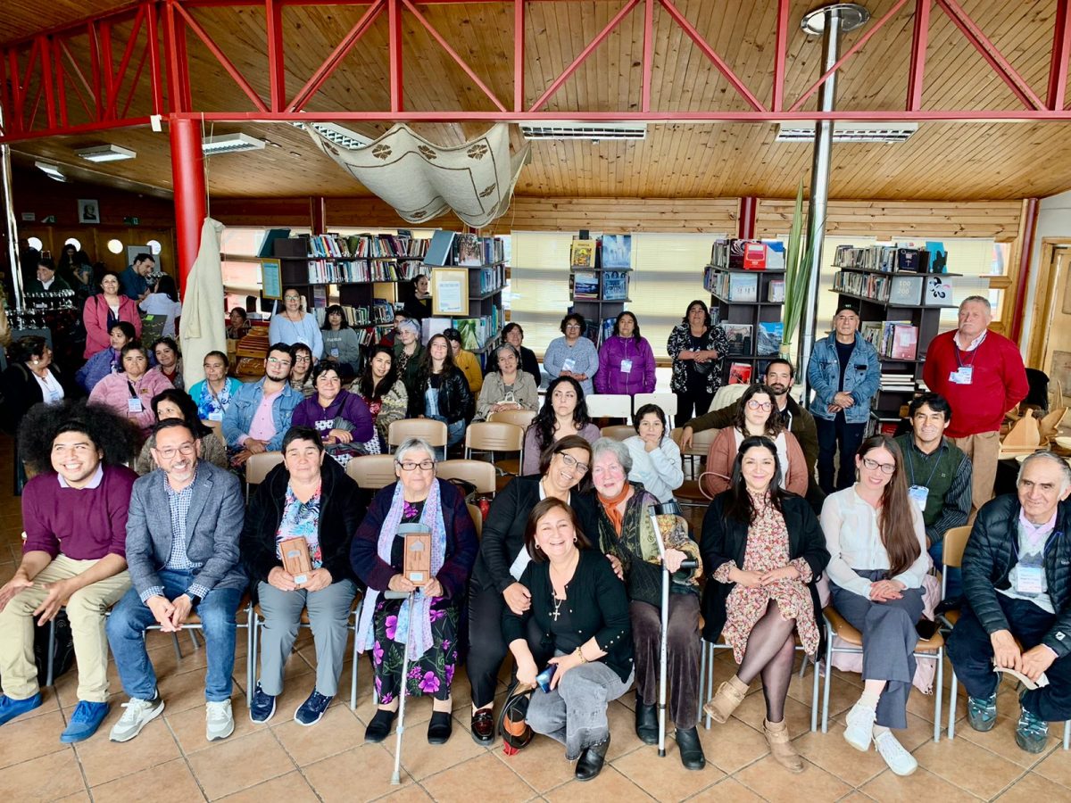 Reconocen trayectoria de artesanas en Chiloé