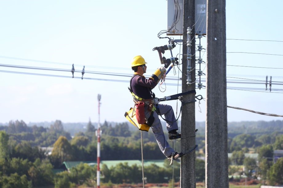 Saesa realiza mantenimiento en Puerto Montt y Llanquihue
