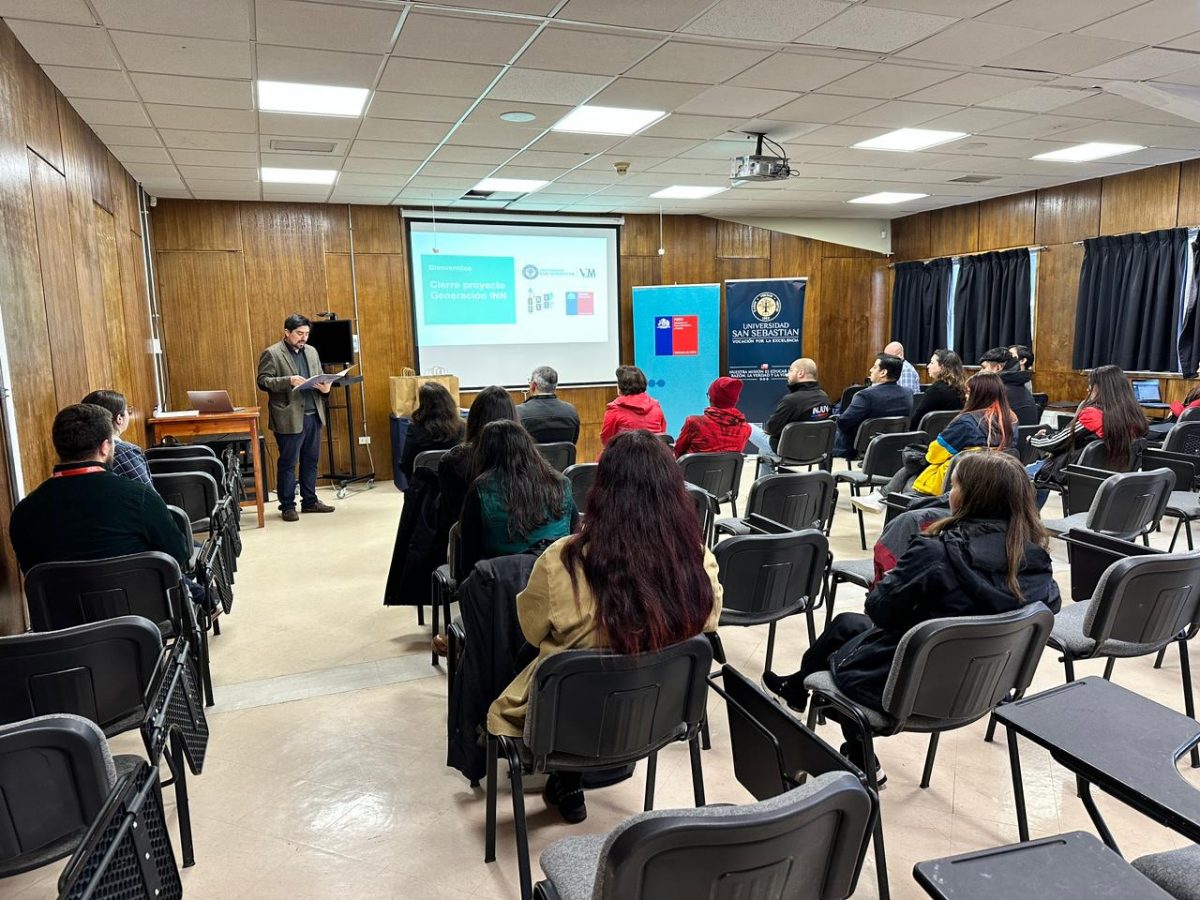 Jóvenes de la región reciben certificación en emprendimiento e innovación