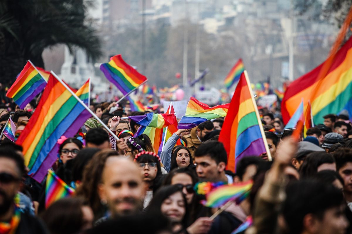 Buscan crear institución antidiscriminatoria tras Marcha del Orgullo
