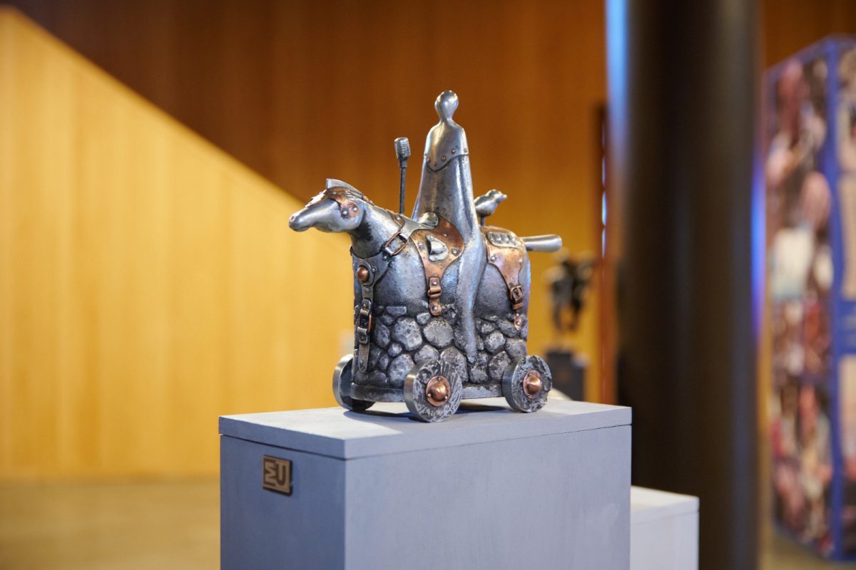 Exposición en homenaje a Miguel Urriola en el Museo SURAZO de Osorno