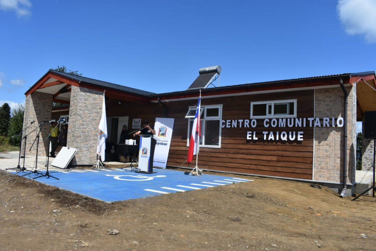 Inauguran dos centros comunitarios en la comuna de Puyehue
