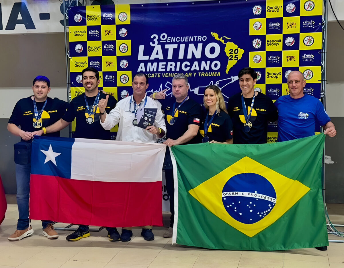 Bomberos chilenos se consagran campeones latinoamericanos en técnicas de rescate vehicular