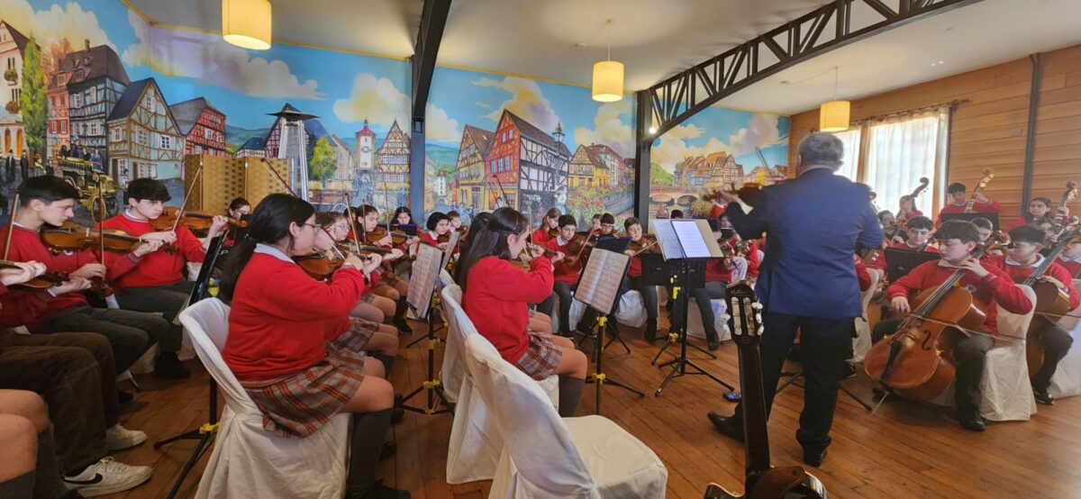 Orquesta Infantil y Juvenil del Instituto Alemán se prepara para gira en Europa