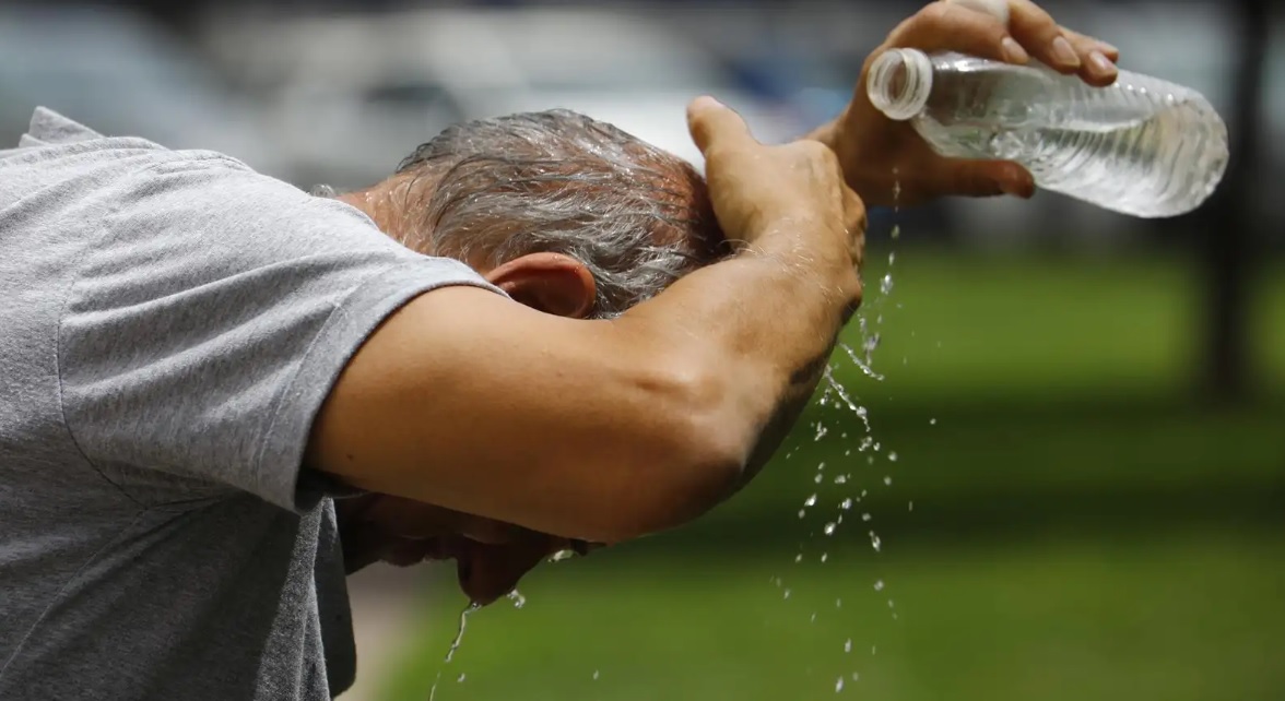Alerta Roja por calor extremo y riesgos para trabajadores