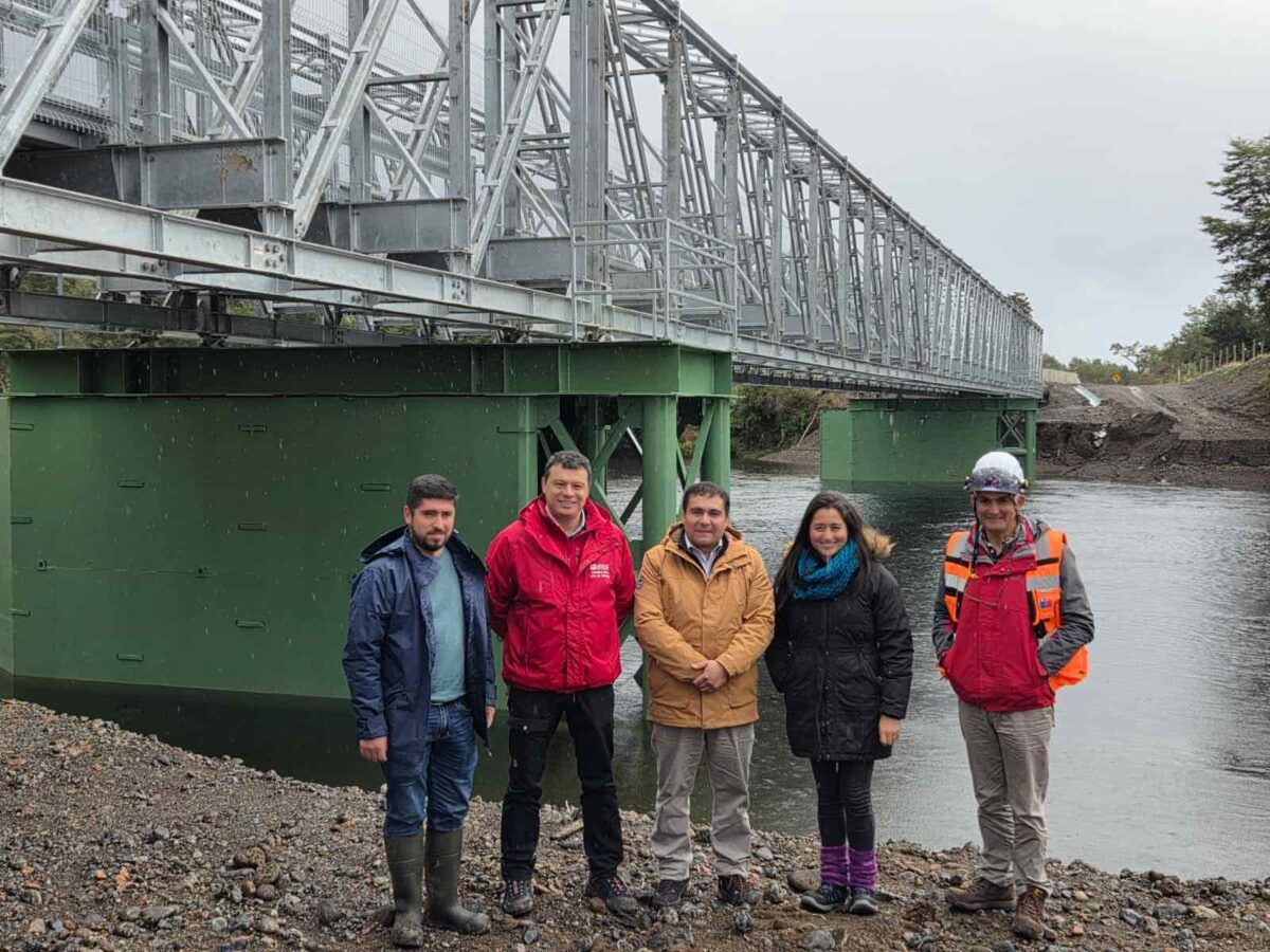 CORE supervisa obras de puentes en Ruta W-807 en Chaitén