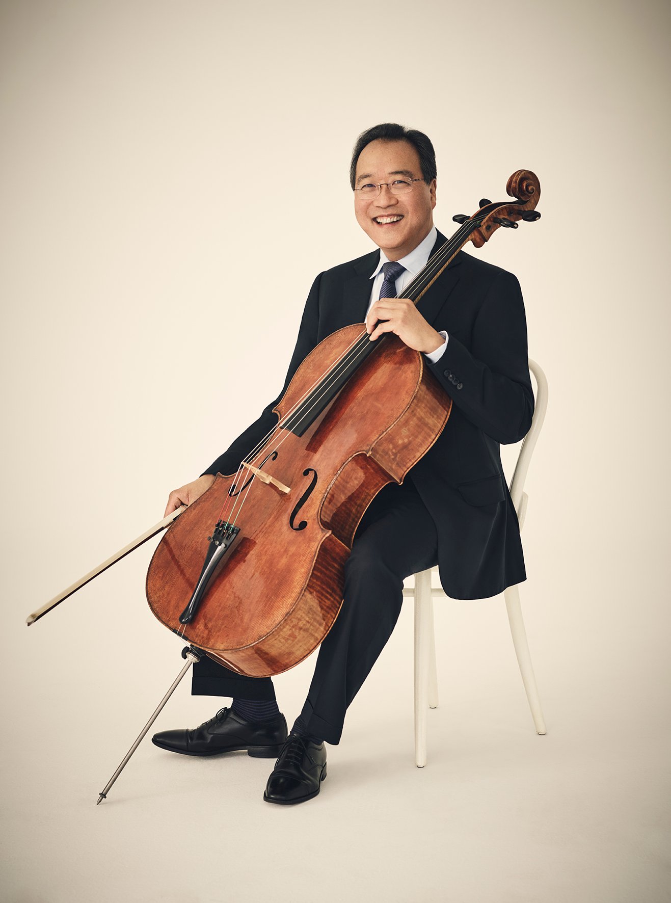 Yo-Yo Ma by Jason Bell - Teatro del Lago - Diario Puerto Varas