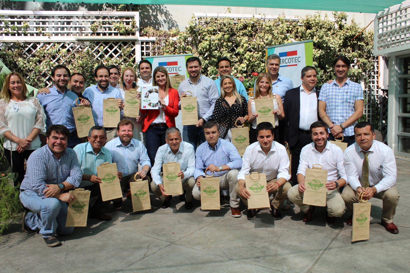 Foto directores y Directora Nacional de Sercotec - Diario Puerto Varas