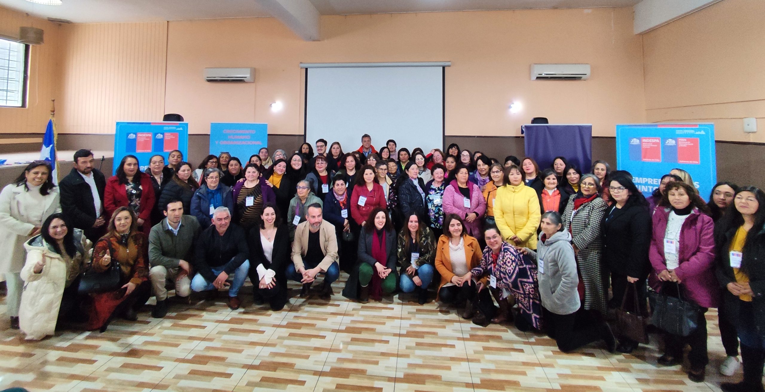 Emprendamos Junto al Mar: Iniciativa para mujeres en la pesca artesanal