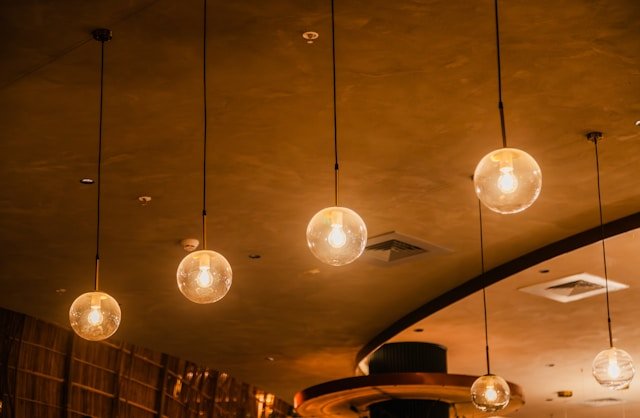 ¿Cómo adaptar la iluminación a cada estilo decorativo sin perder funcionalidad?