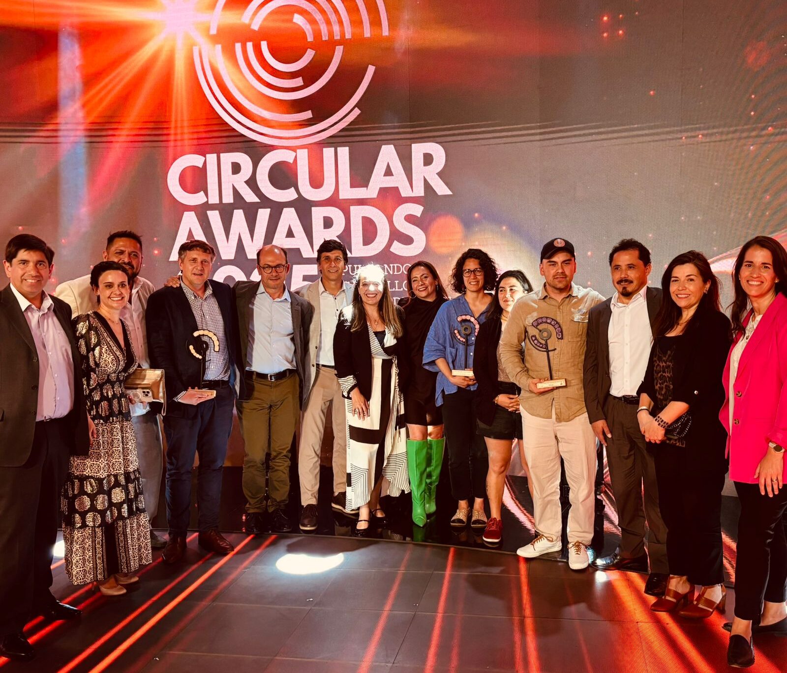 Asociación de Municipios de Llanquihue recibe premio nacional Circular Awards 2025