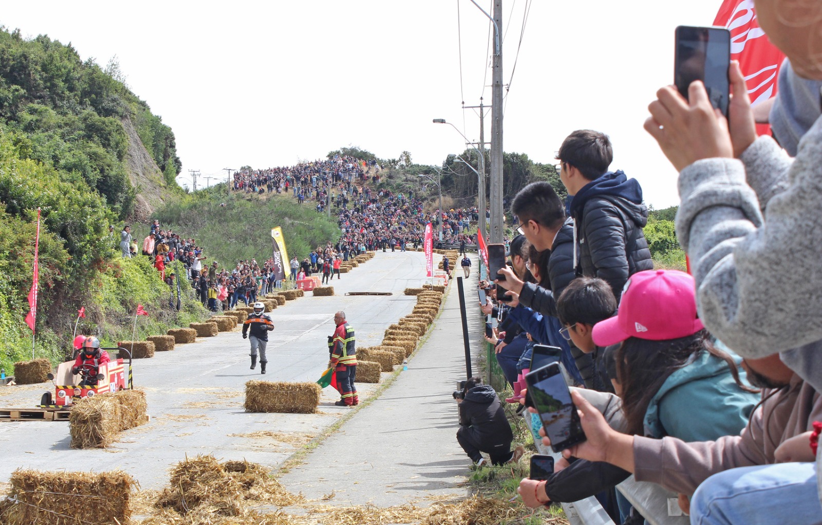 Carrera de Carros Locos Diario Puerto Varas