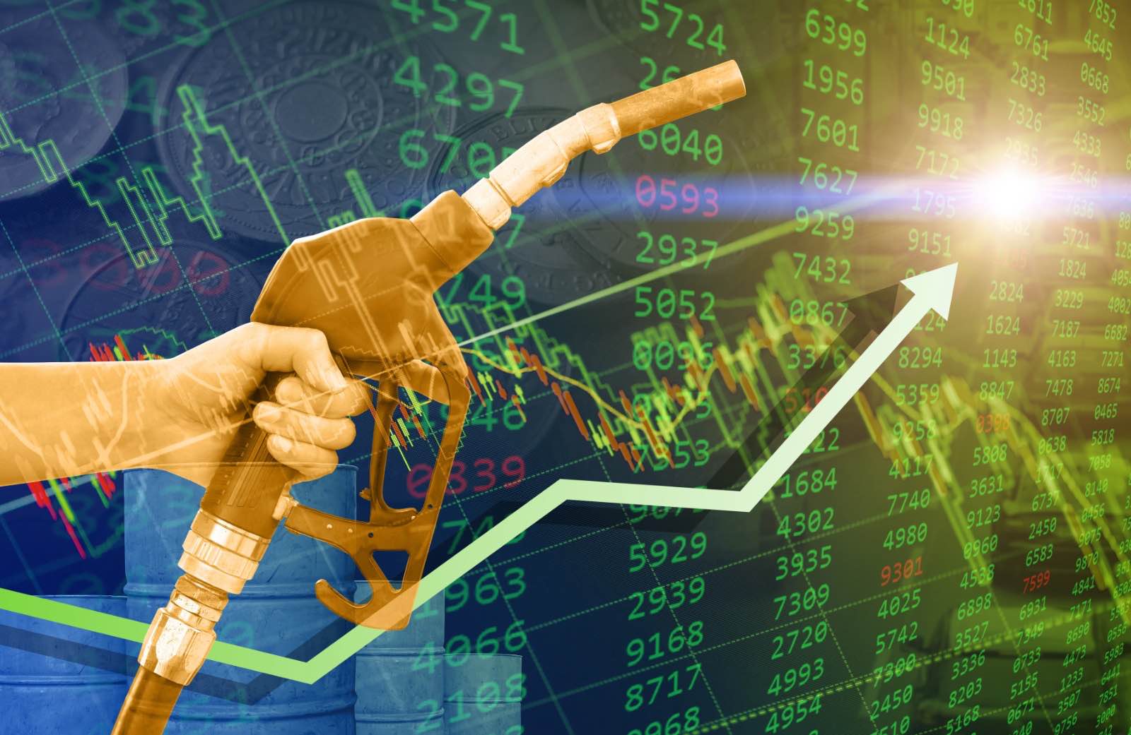 Alza histórica de la bencina: consejos para no endeudarse