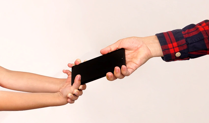 Celulares en el aula: recomendaciones ante la nueva ley escolar